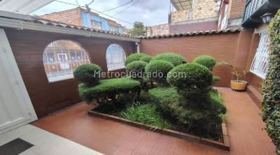 Casa de 4 alcobas en venta en Fontibon Centro, Bogotá, 200 m² · foto 2 de 20
