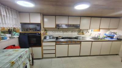 Casa de 4 alcobas en venta en Fontibon Centro, Bogotá, 200 m² · foto 6 de 20