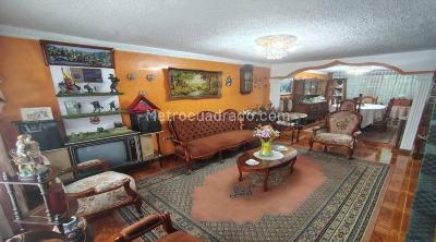 Casa de 4 alcobas en venta en Fontibon Centro, Bogotá, 200 m² · foto 9 de 20
