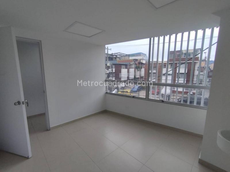Edificio de Apartamentos en Arriendo, Santa Lucia, Bogotá D.C. - Mehr
