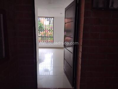 Apartamento en venta en Centro Usme, Bogotá · foto 2 de 9