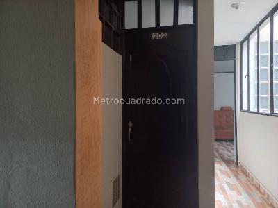 Casa de 5 alcobas en venta en Bravo Paez Quiroga, Bogotá, 538 m² · foto 7 de 20
