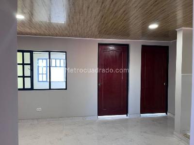 Casa de 5 alcobas en venta en Bravo Paez Quiroga, Bogotá, 538 m² · foto 8 de 20