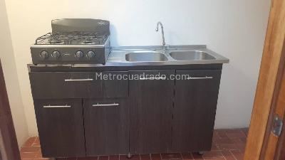 Casa de 5 alcobas en venta en Normandia, Bogotá, 383 m² · foto 12 de 16