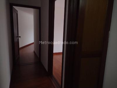 Apartamento en venta en El Batán, Bogotá · foto 10 de 15