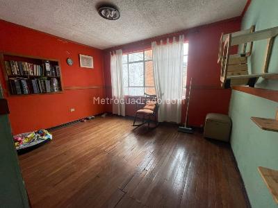 Casa de 3 alcobas en venta en San Miguel, Bogotá, 212 m² · foto 9 de 18