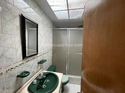 Casa de 3 alcobas en venta en San Miguel, Bogotá, 212 m² · foto 17 de 18