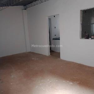 Casa de 2 alcobas en venta en Las Guacamayas, Bogotá, 36 m² · foto 3 de 15