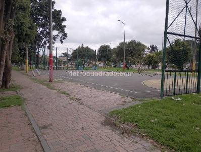 Casa de 5 alcobas en venta en La Francia, Bogotá, 200 m² · foto 11 de 20