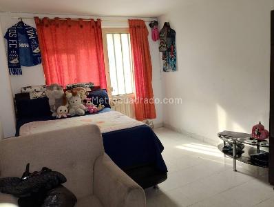 Casa de 5 alcobas en venta en La Francia, Bogotá, 200 m² · foto 14 de 20