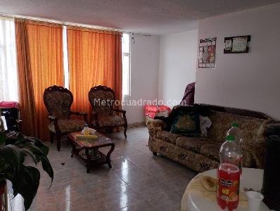 Casa de 5 alcobas en venta en La Francia, Bogotá, 200 m² · foto 17 de 20