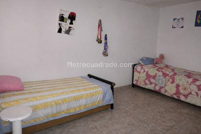 Casa de 5 alcobas en venta en La Francia, Bogotá, 200 m² · foto 20 de 20