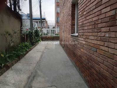 Apartamento de 3 alcobas en venta en Modelo Norte, Bogotá, 89 m² · foto 2 de 17