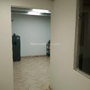 Casa de 4 alcobas en venta en El Refugio Sector Santa Librada, Bogotá, 72 m² · foto 8 de 16