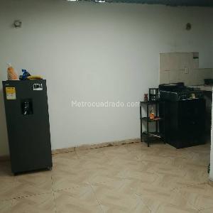 Casa de 4 alcobas en venta en El Refugio Sector Santa Librada, Bogotá, 72 m² · foto 9 de 16