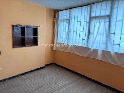 Casa de 5 alcobas en venta en Vergel Del Country, Bogotá, 355 m² · foto 9 de 20