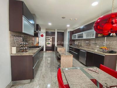 Apartamento en venta en Los Rosales, Bogotá · foto 13 de 18