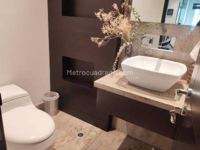 Apartamento en venta en Los Rosales, Bogotá · foto 3 de 18