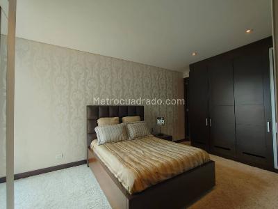 Apartamento en venta en Los Rosales, Bogotá · foto 7 de 18