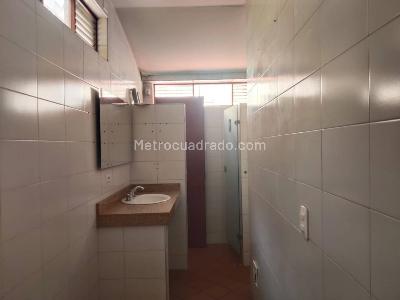 Casa de 1 alcoba en venta en Chapinero, Bogotá, 221 m² · foto 7 de 16