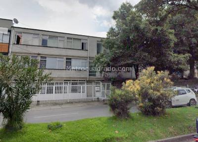 Apartamento de 5 alcobas en venta en Teusaquillo, Bogotá, 125 m² · foto 3 de 20