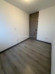 Apartamento de 3 alcobas en venta en Fontibon Centro, Bogotá, 39 m² · foto 4 de 12