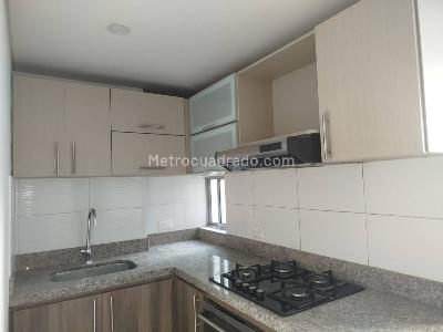 Apartamento de 3 alcobas en venta en Ciudad Kennedy, Bogotá, 66 m² · foto 12 de 12