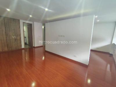 Apartaestudio en venta en Santa Barbara Central, Bogotá, 44 m² · foto 4 de 20