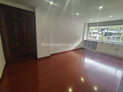 Apartaestudio en venta en Santa Barbara Central, Bogotá, 44 m² · foto 7 de 20