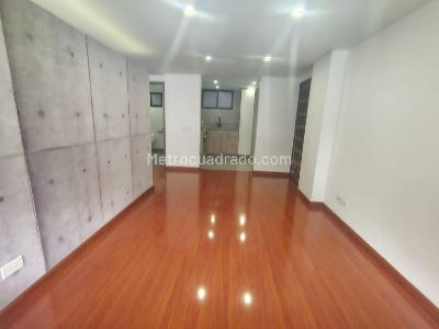 Apartaestudio en venta en Santa Barbara Central, Bogotá, 44 m² · foto 14 de 20