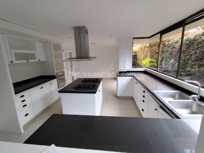 Casa de 5 alcobas en venta en Vereda Fagua, Chía, 547 m² · foto 3 de 13