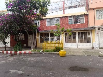 Casa de 5 alcobas en venta en Bosa, Bogotá, 144 m² · foto 2 de 20