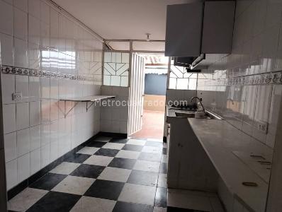 Casa en venta en Marsella, Bogotá · foto 8 de 20