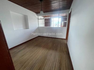 Casa de 5 alcobas en venta en Colon, Bogotá, 190 m² · foto 7 de 20