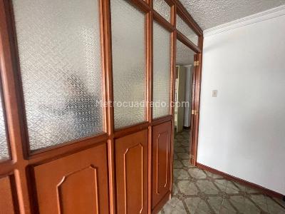 Casa de 5 alcobas en venta en Colon, Bogotá, 190 m² · foto 13 de 20