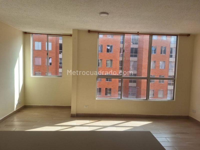 Apartamento en Arriendo, Ciudad Verde, Soacha - Widok 2