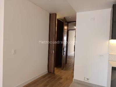 Apartamento de 2 alcobas en venta en Chico Reservado, Bogotá, 88 m² · foto 5 de 20