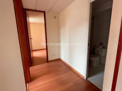 Apartamento de 3 alcobas en venta en Ciudadela El Recreo, Bogotá, 39 m² · foto 10 de 16