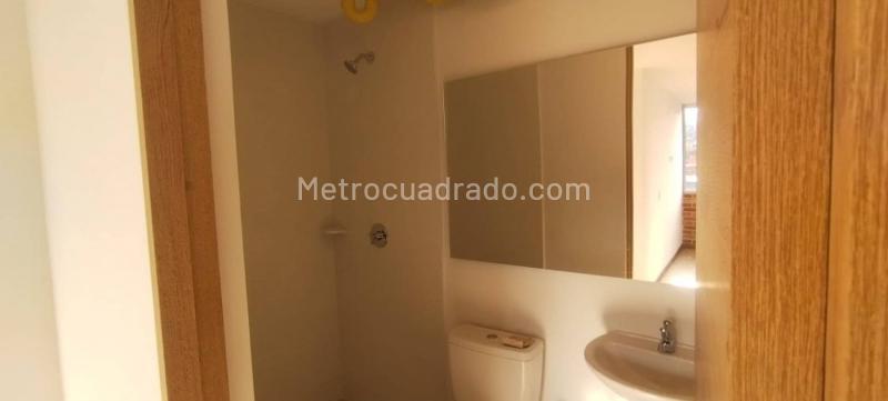 Apartamento en Arriendo, Compartir, Soacha - Mehr