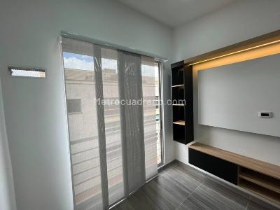 Apartamento en arriendo en Candelaria, Bogotá · foto 4 de 12