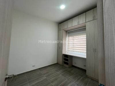 Apartamento en arriendo en Candelaria, Bogotá · foto 7 de 12