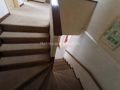 Casa de 4 alcobas en venta en Los Alcazares, Bogotá, 180 m² · foto 8 de 16