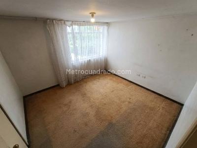 Casa de 4 alcobas en venta en Los Alcazares, Bogotá, 180 m² · foto 11 de 16