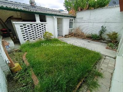 Casa de 4 alcobas en venta en Los Alcazares, Bogotá, 180 m² · foto 15 de 16