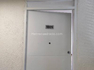 Apartaestudio en arriendo en Quintas Del Redil, Bogotá · foto 2 de 19