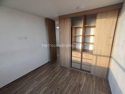 Apartaestudio en venta en El Redil, Bogotá, 29 m² · foto 11 de 17
