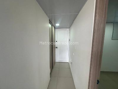 Apartamento de 2 alcobas en arriendo en Ciudad La Salle, Bogotá, 40 m² · foto 6 de 20