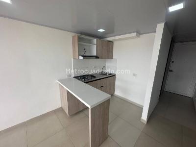 Apartamento de 2 alcobas en arriendo en Ciudad La Salle, Bogotá, 40 m² · foto 15 de 20