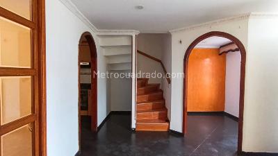 Casa en venta en La Esperanza De Tibanica, Bogotá · foto 3 de 13