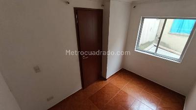 Casa en venta en La Esperanza De Tibanica, Bogotá · foto 7 de 13